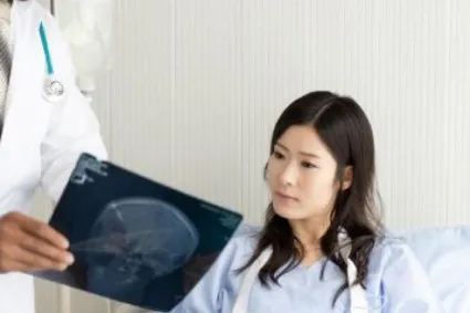 Doctor with patient.