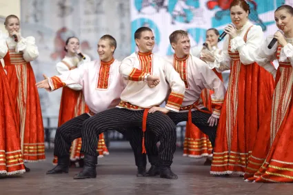 Russian Dancers