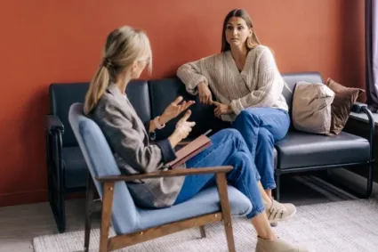 woman at therapist 