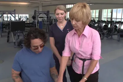 Embedded thumbnail for Shoulder Pain and Spinal Cord Injury 